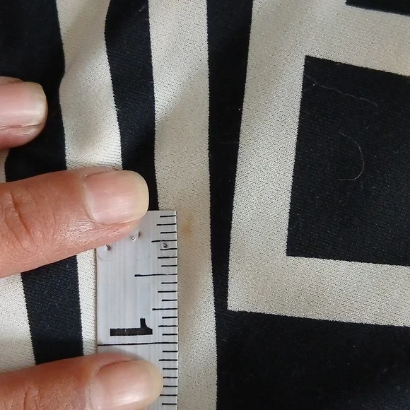 BCBG Maxazria black & white abstract midi dress size Small - Picture 15 of 15